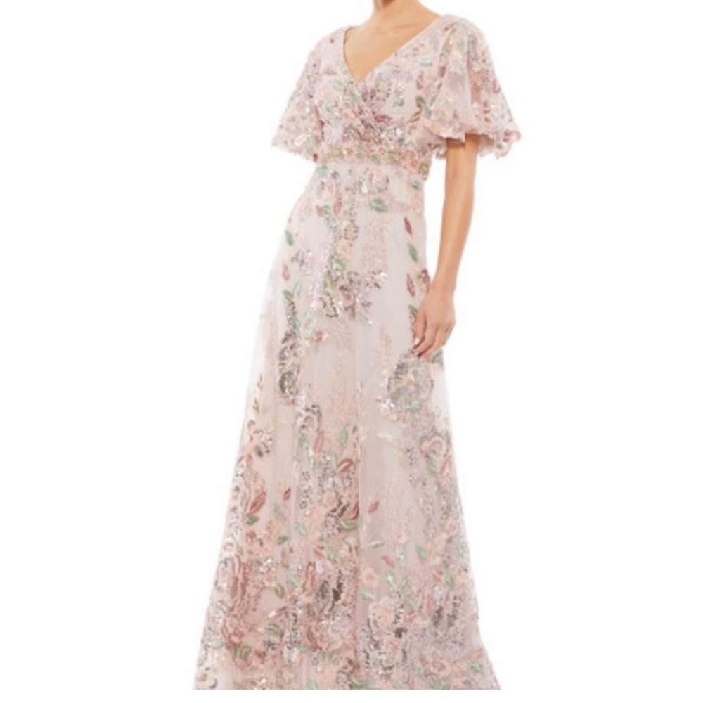 Mac Duggal Pink Allover Beaded gown 12 NWT Beautiful detail MOB